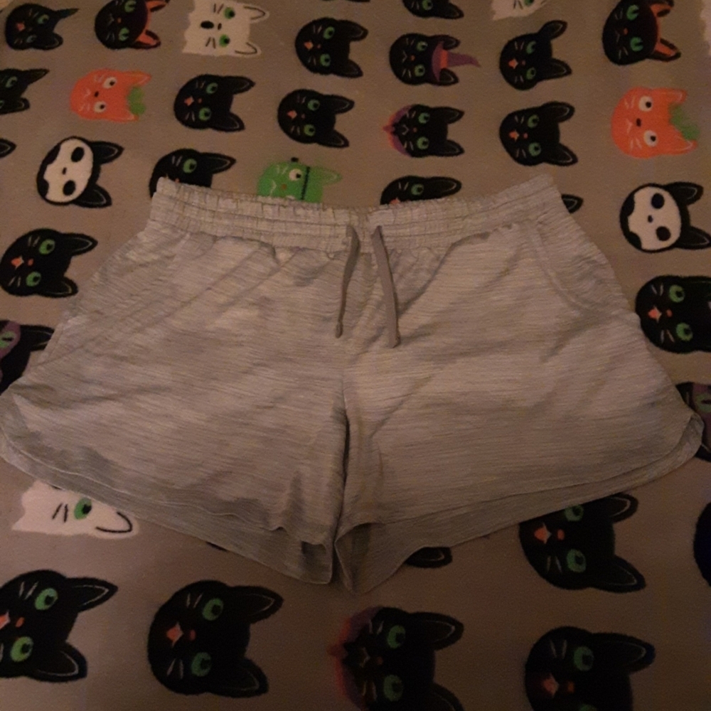 St. John's Bay Jcpenneys Light Gray Athletic Shorts Womans Large